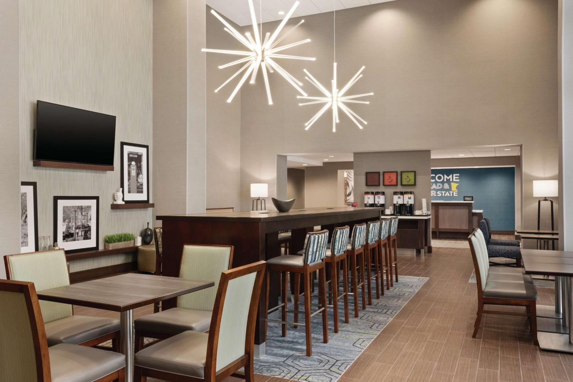 Hampton Inn Brooklyn Park Zewnętrze zdjęcie